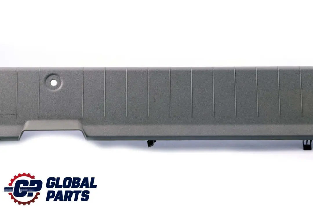 Protezione Soglia Baule Grigio per Mercedes W169 con numero di parte A1696902030 Mercedes W169 Protezione Soglia Baule Grigio - SKU A1696902030-1 - Numero di parte A1696902030