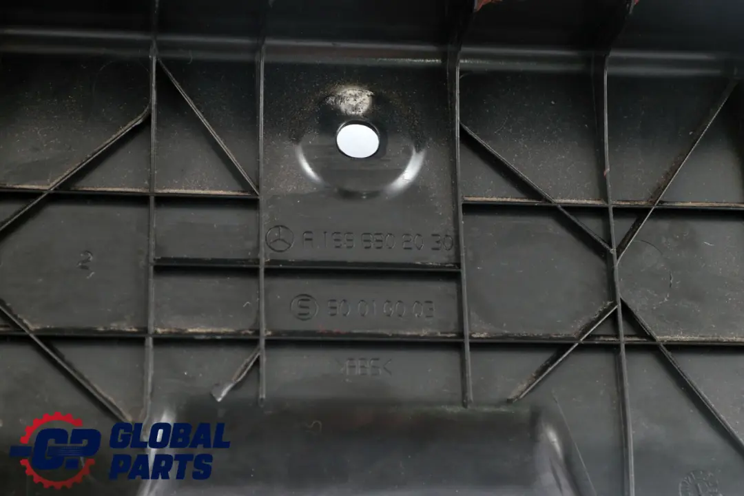 Osłona progu bagażnika do Mercedes W169 o numerze A1696902030 Mercedes W169 Osłona progu bagażnika - SKU A1696902030 - Numer Części A1696902030