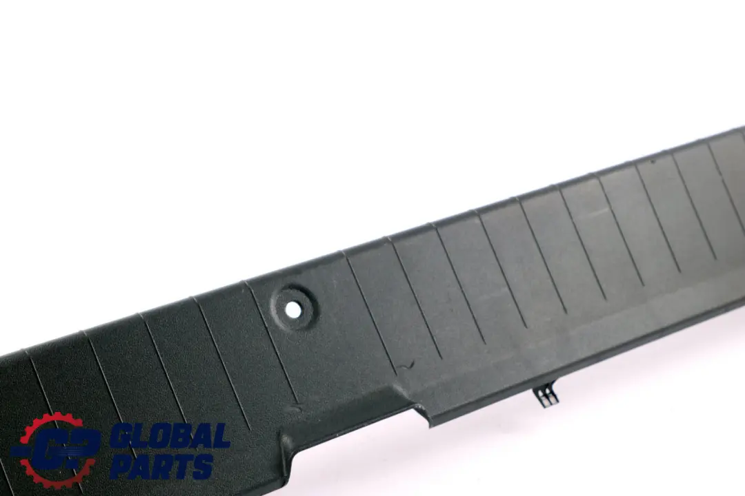 Classe A W169 Portellone Carenatura Copertura Bagagliaio per Mercedes con numero di parte A1696902030 Mercedes Classe A W169 Portellone Carenatura Copertura Bagagliaio - SKU A1696902030 - Numero di parte A1696902030