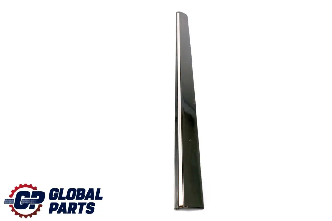 Mercedes-Benz Clase B W245 Banda Moldura Puerta Delantera Derecha Kosmos Negro para con número de pieza A1696903462 Mercedes-Benz Clase B W245 Banda Moldura Puerta Delantera Derecha Kosmos Negro - SKU A1696903462-KB - Número de pieza A1696903462