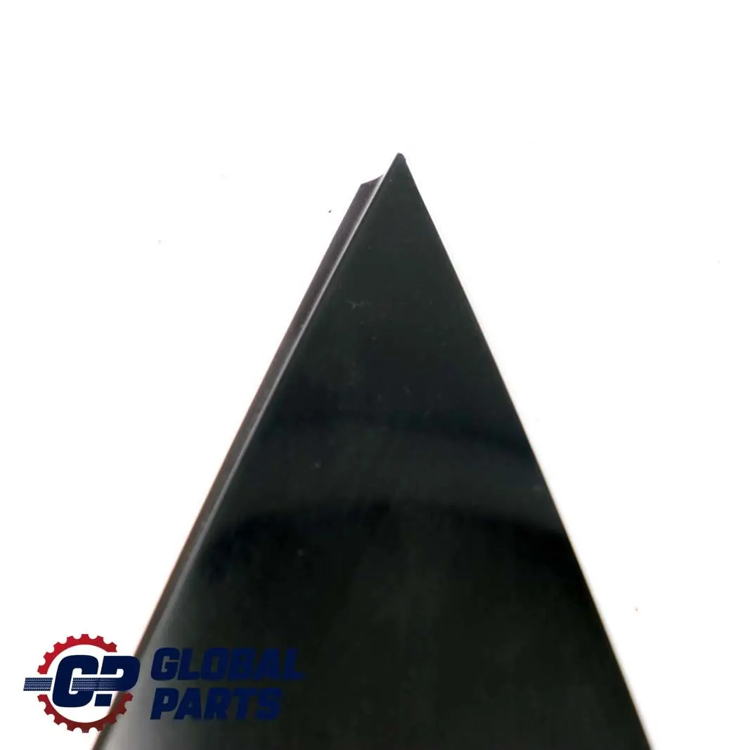 Mercedes W169 Tapa Puerta Trasera Derecha Embellecedor Placa - SKU A1696903487 - Número de pieza A1696903487