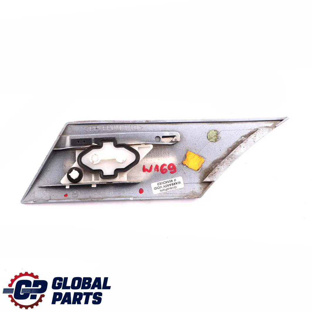 Mercedes W245 Tira Protectora Guardabarros Trasero Derecho Azul A1696983462 - SKU A1696904262-HBL - Número de pieza A1696904262