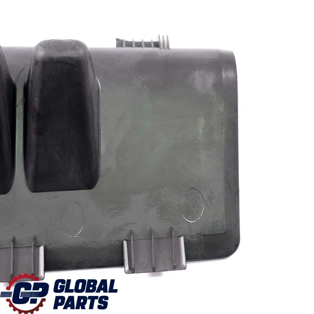  Mercedes-Benz Clase B W245 Maletero Izquierdo Embellecedor - SKU A1696940133 - Número de pieza A1696940133