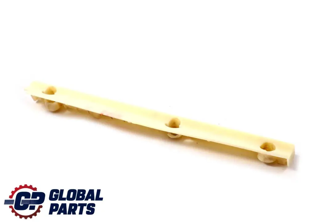 Mercedes-Benz W245 Striscia di rivestimento montante C sinistro per con numero di parte A1696950960 Mercedes-Benz W245 Striscia di rivestimento montante C sinistro - SKU A1696950960 - Numero di parte A1696950960