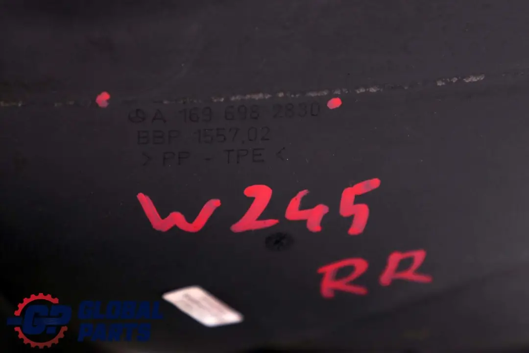 Cache Passage de Roue Avant Droit Section Arrière pour Mercedes W245 à propos du numéro de pièce A1696982830 Mercedes W245 Cache Passage de Roue Avant Droit Section Arrière - SKU A1696982830 - Numéro de pièce A1696982830
