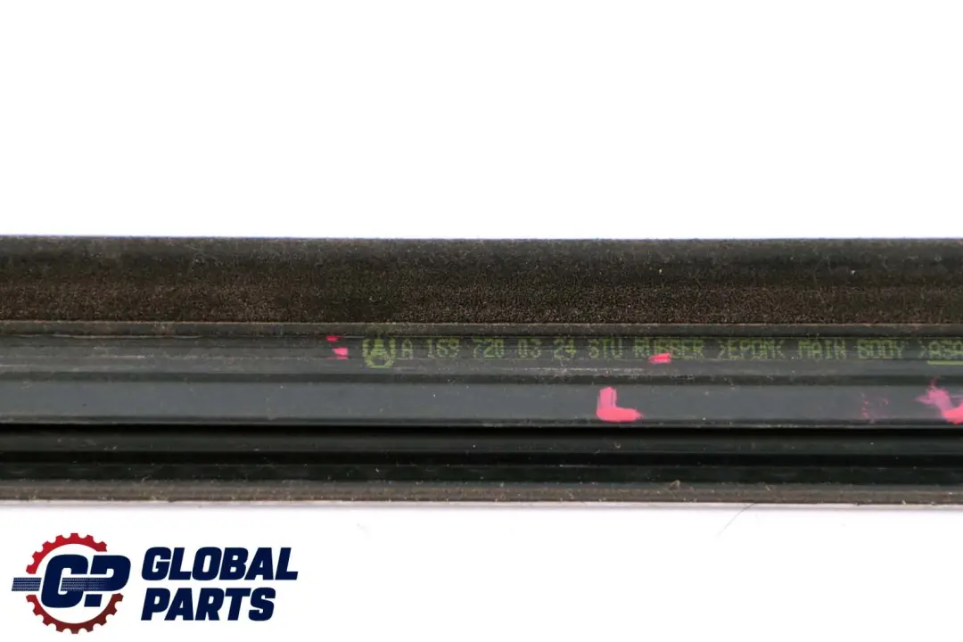 Mercedes-Benz W245 Modanatura Finestrino Porta Anteriore Sinistra per con numero di parte A1697200324 Mercedes-Benz W245 Modanatura Finestrino Porta Anteriore Sinistra - SKU A1697200324 - Numero di parte A1697200324