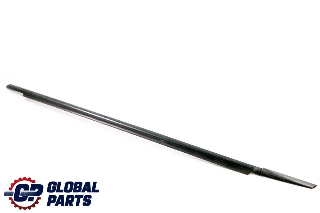 Mercedes-Benz W245 Modanatura Finestrino Porta Anteriore Sinistra per con numero di parte A1697200324 Mercedes-Benz W245 Modanatura Finestrino Porta Anteriore Sinistra - SKU A1697200324 - Numero di parte A1697200324