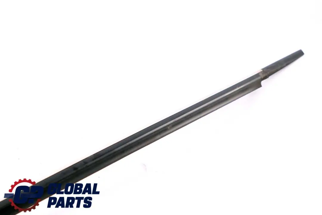 Moldura De ventana De puerta delantera izquierda para Mercedes B W245 con número de pieza A1697200324 Mercedes B W245 Moldura De ventana De puerta delantera izquierda - SKU A1697200324 - Número de pieza A1697200324