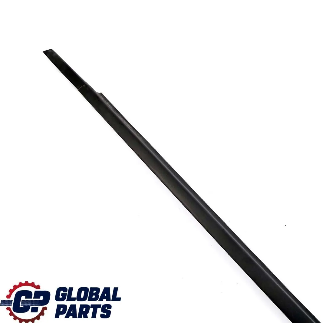 Striscia guarnizione finestrino porta anteriore sinistra per Mercedes W169 con numero di parte A1697250165 Mercedes W169 Striscia guarnizione finestrino porta anteriore sinistra - SKU A1697250165 - Numero di parte A1697250165