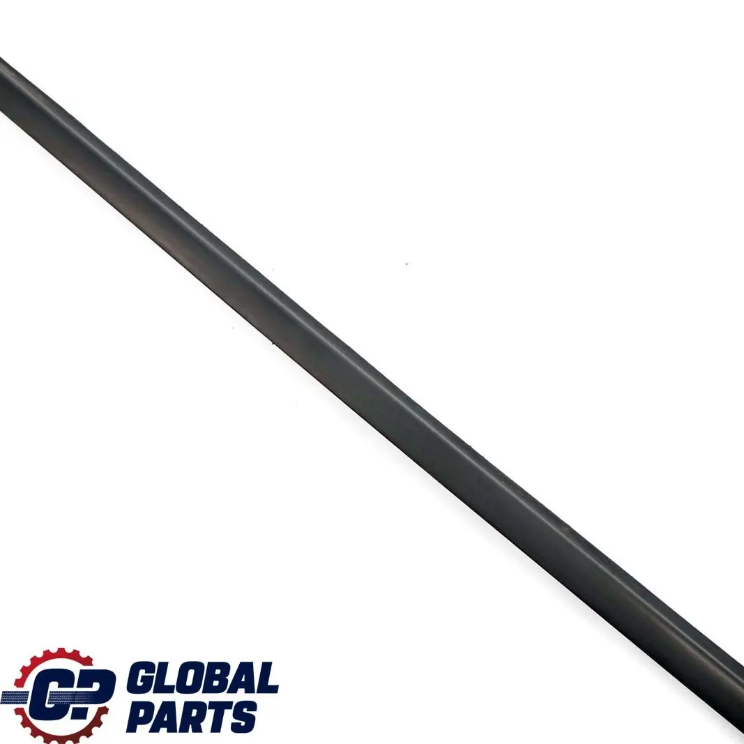 Puerta Delantera Izquierda Tira de Sello de Ventana para Mercedes W169 con número de pieza A1697250165 Mercedes W169 Puerta Delantera Izquierda Tira de Sello de Ventana - SKU A1697250165 - Número de pieza A1697250165