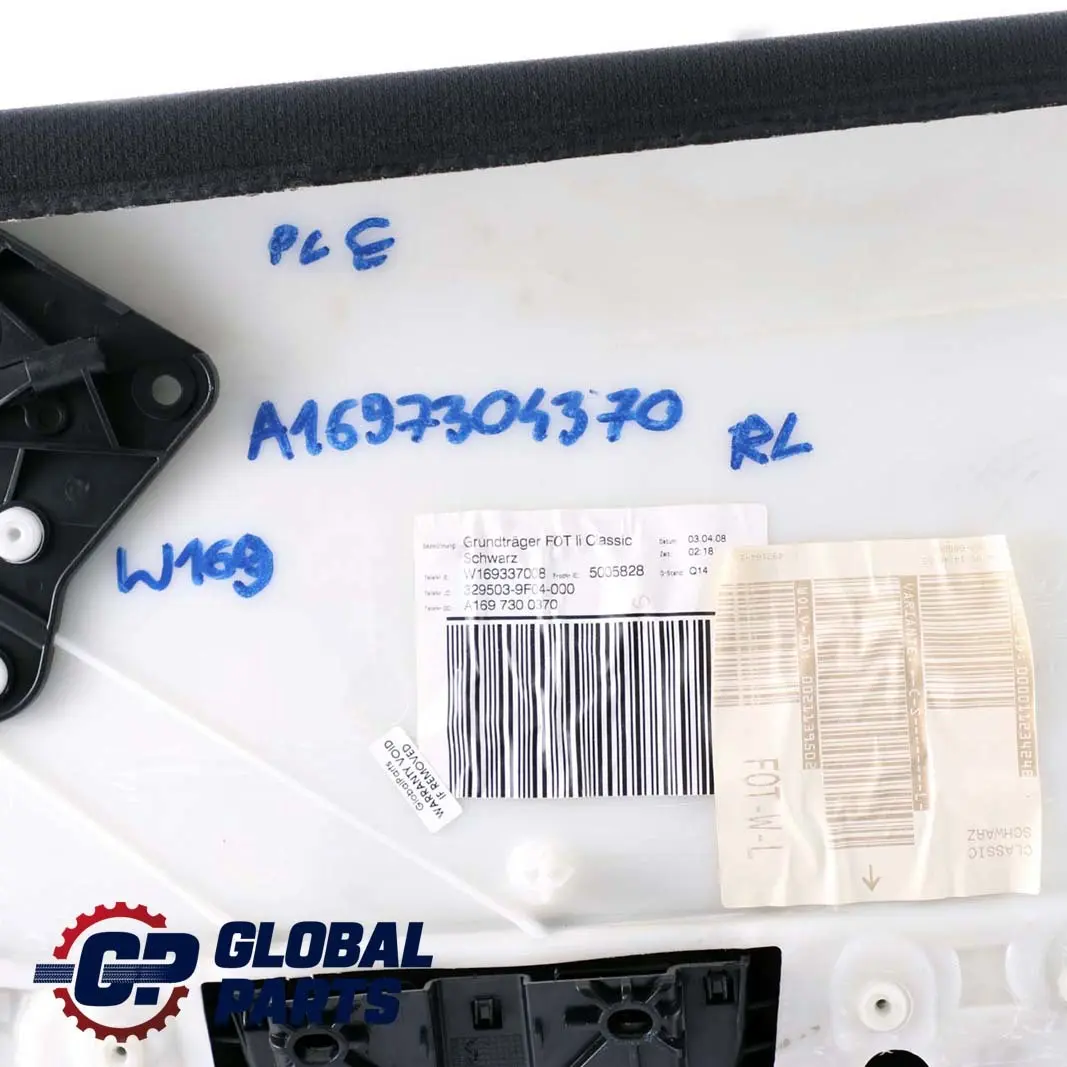 Classe A W169 Pannello Scheda Porta Posteriore Sinistra Tessuto Nero per Mercedes con numero di parte A1697304370 Mercedes Classe A W169 Pannello Scheda Porta Posteriore Sinistra Tessuto Nero - SKU A1697304370 - Numero di parte A1697304370