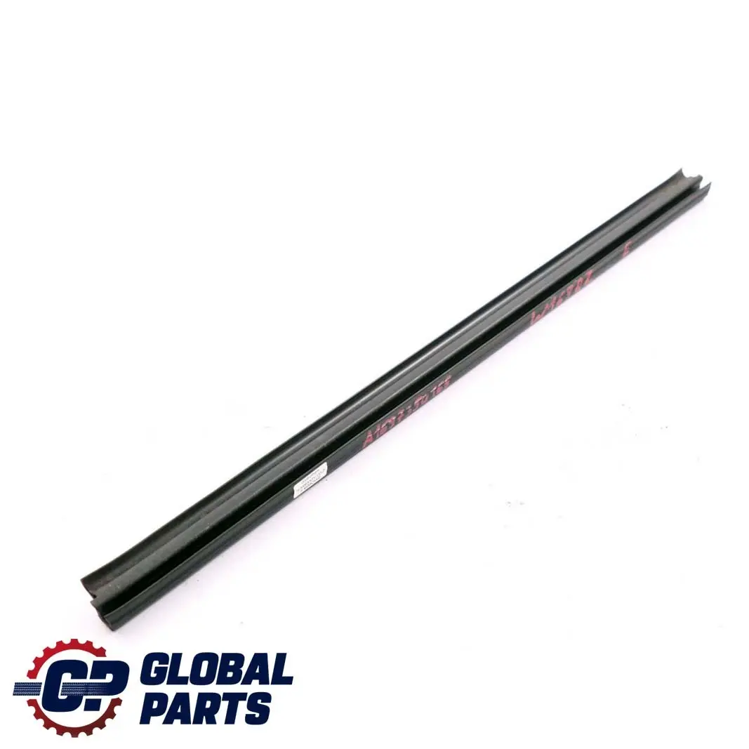 Mercedes Benz a Class W169 Porta Anteriore Sinistra Finestra Barra - SKU A1697350165 - Numero di parte A1697350165