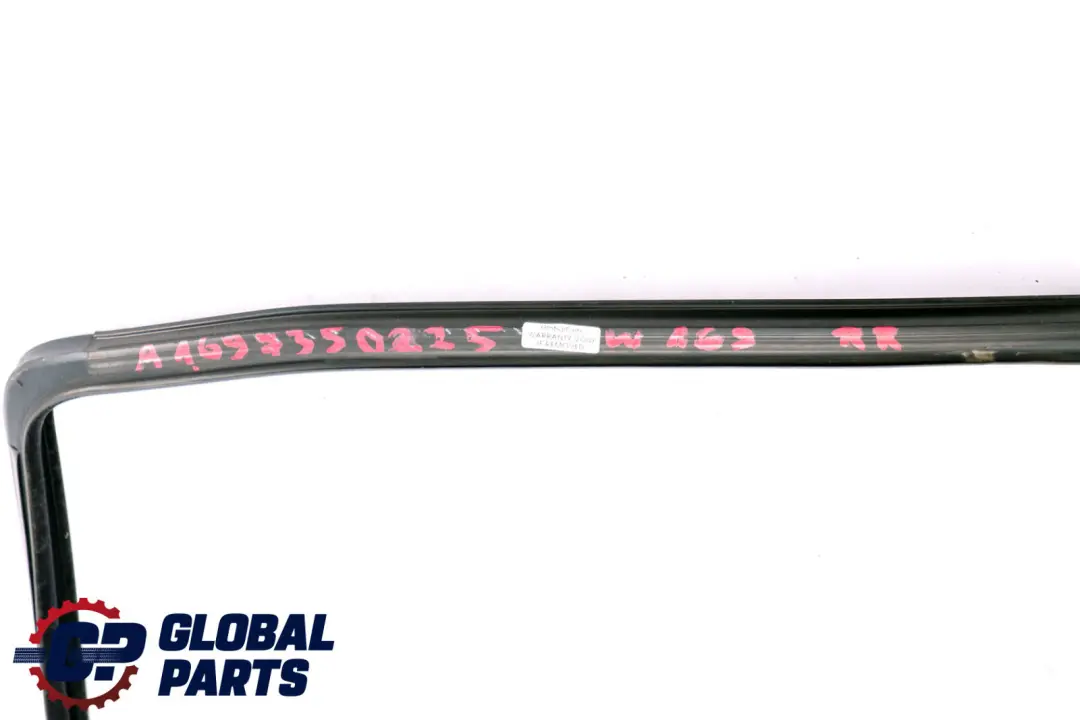 Puerta Trasera Derecha Ventana Guia Junta De Sellado para Mercedes W169 con número de pieza A1697350225 Mercedes W169 Puerta Trasera Derecha Ventana Guia Junta De Sellado - SKU A1697350225 - Número de pieza A1697350225