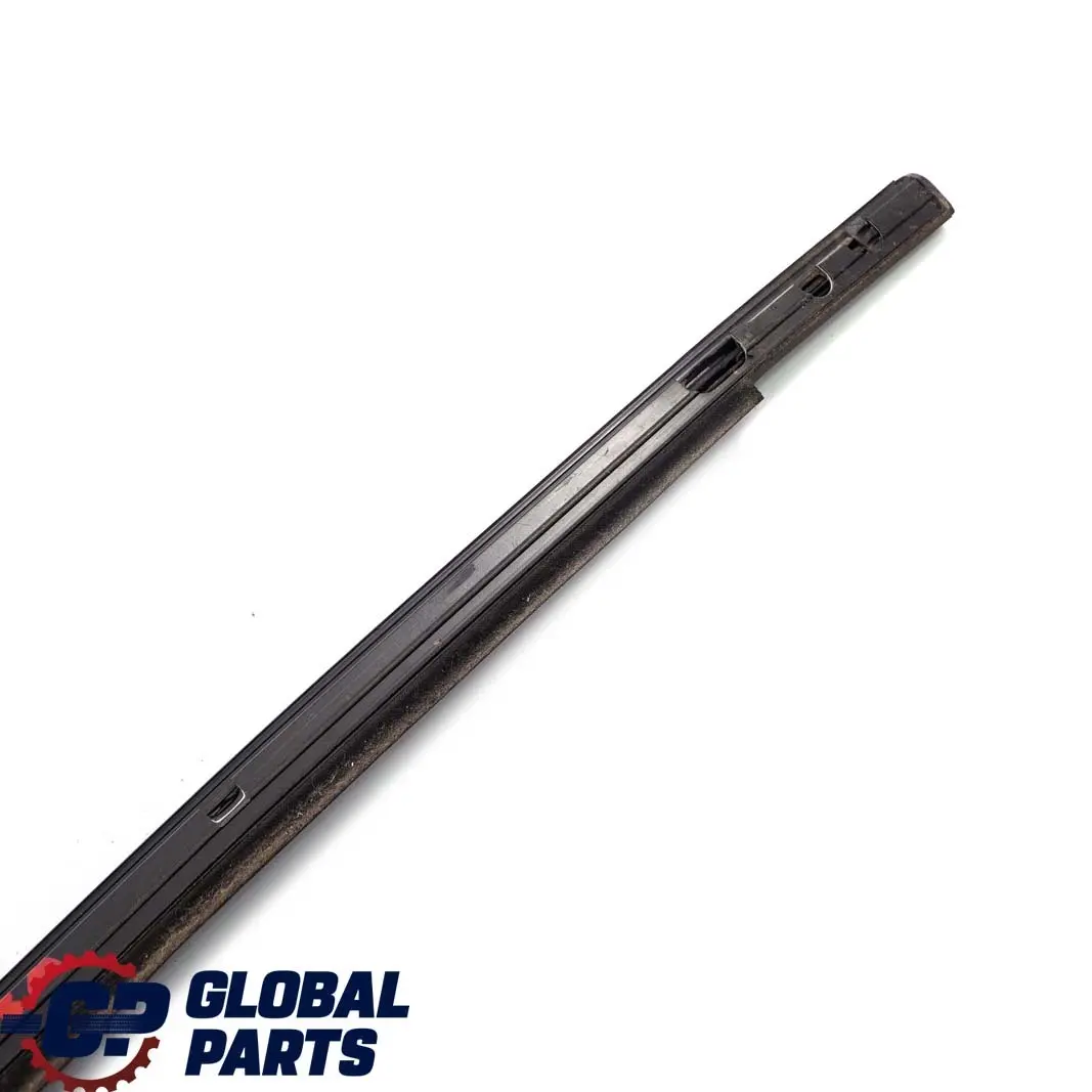  £Mercedes-Benz B-Class W245 Rear Right Door Window Trim Moulding - SKU A1697351665 - Numéro de pièce A1697351665