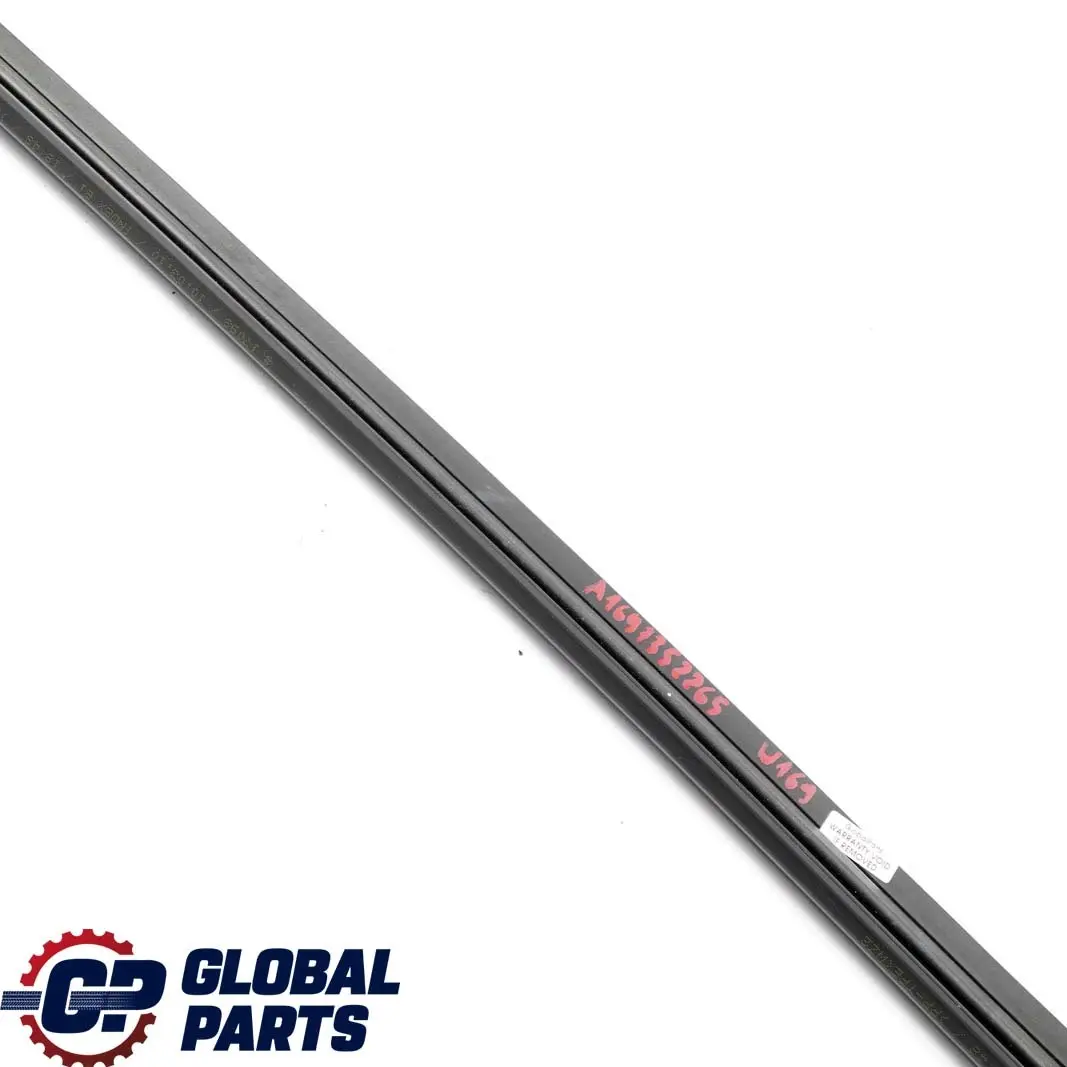 Mercedes-Benz A W169 Rear Left Right Door Window Inside Seal Rail para con número de pieza A1697352265 Mercedes-Benz A W169 Rear Left Right Door Window Inside Seal Rail - SKU A1697352265 - Número de pieza A1697352265