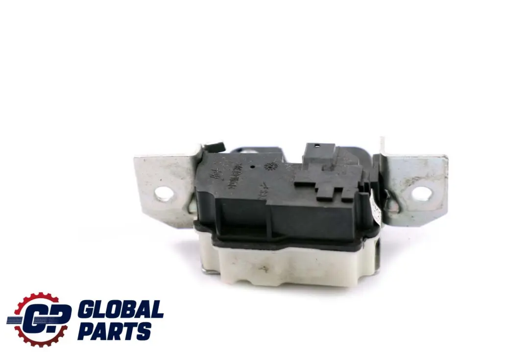 Bloccaggio Portellone Mercedes W169 W245 Stivale Posteriore per con numero di parte A1697400235 Bloccaggio Portellone Mercedes W169 W245 Stivale Posteriore - SKU A1697400235 - Numero di parte A1697400235