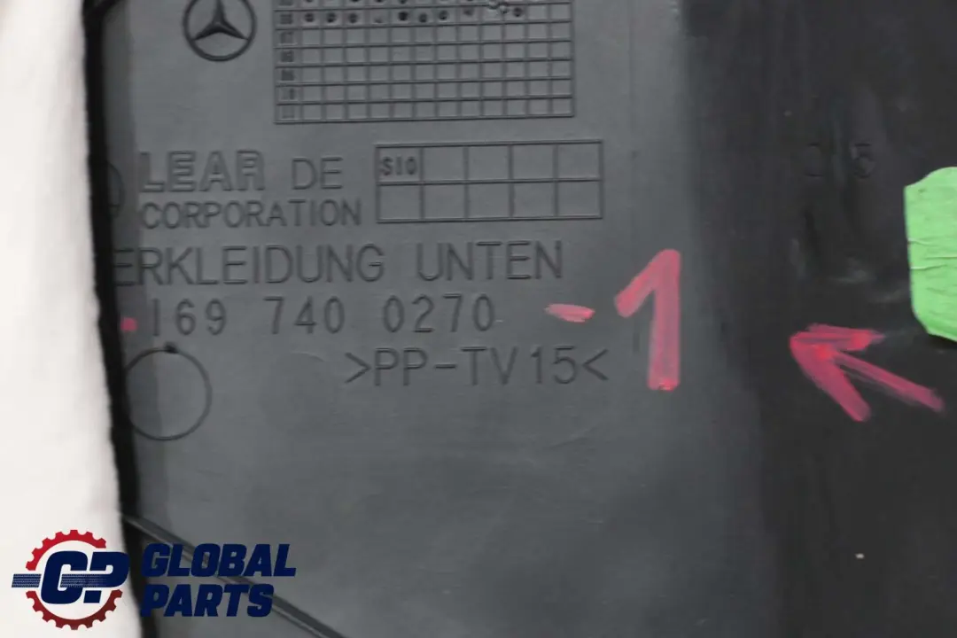 Mercedes W245 Panel Interior de Tapa del Maletero Negro - SKU A1697400270-1 - Número de pieza A1697400270