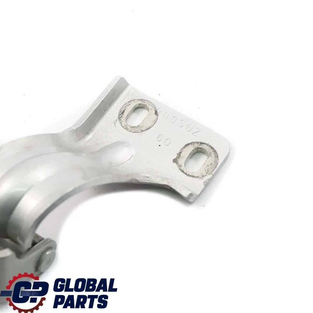 Mercedes-Benz Classe B W245 Charniere Hayon Arriere Gauche Argent Polaire pour à propos du numéro de pièce A1697400637 Mercedes-Benz Classe B W245 Charniere Hayon Arriere Gauche Argent Polaire - SKU A1697400637-PS - Numéro de pièce A1697400637