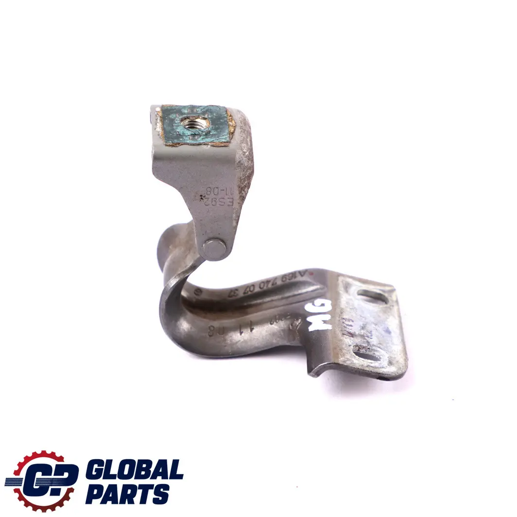 Kofferraum Heckklappe hinten links Scharnier Mountain für Mercedes W169 mit Teilenummer A1697400737 Mercedes W169 Kofferraum Heckklappe hinten links Scharnier Mountain - SKU A1697400737-MG - Teilenummer A1697400737