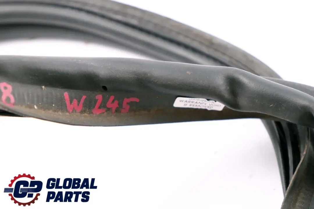 Guarnizione coperchio bagagliaio pannello posteriore della porta per Mercedes W245 con numero di parte A1697401378 Mercedes W245 Guarnizione coperchio bagagliaio pannello posteriore della porta - SKU A1697401378 - Numero di parte A1697401378