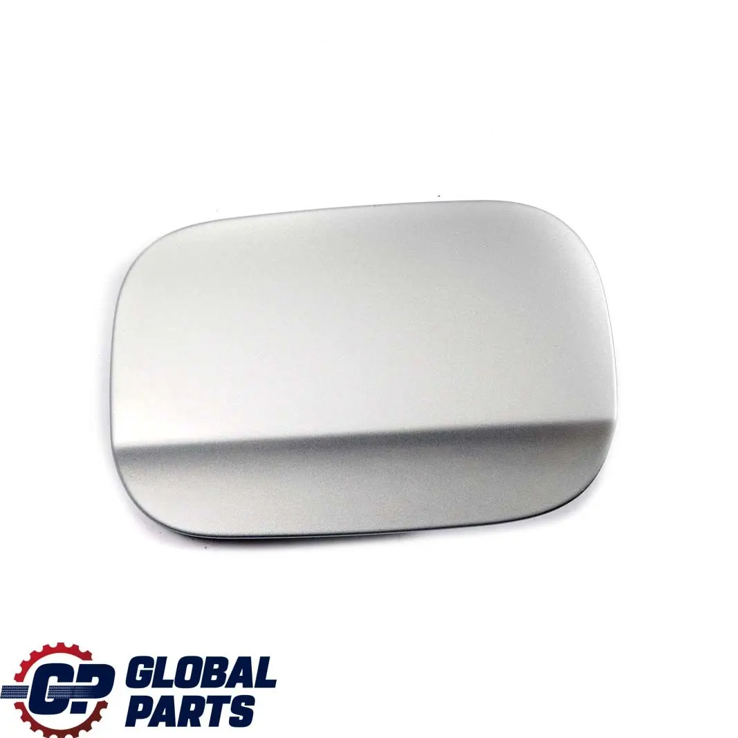 Classe A W169 Copertura tappo serbatoio Polar Silver Metallic - 761 per Mercedes con numero di parte A1697500106 Mercedes Classe A W169 Copertura tappo serbatoio Polar Silver Metallic - 761 - SKU A1697500106-PS - Numero di parte A1697500106