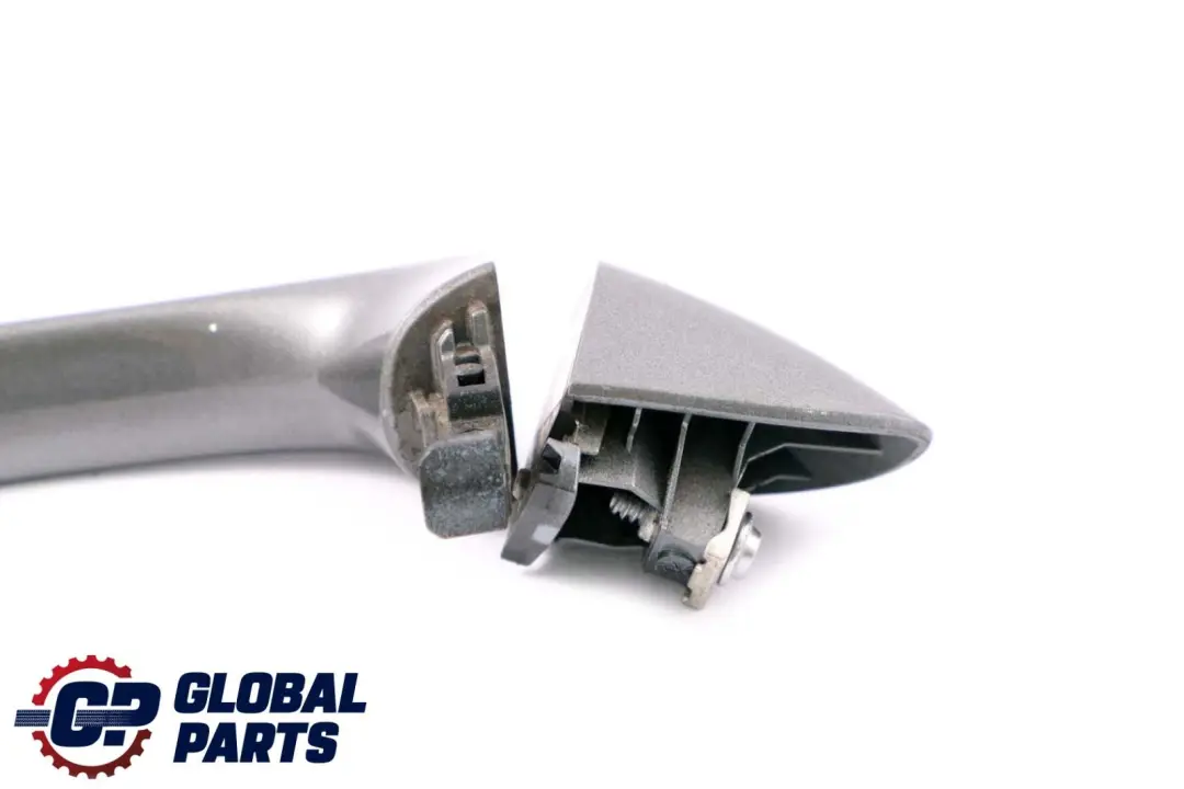 Mercedes W169 W245 Tirador Puerta Trasera Derecha Gris Montaña Metallich - SKU A1697660002-MG - Número de pieza A1697660002