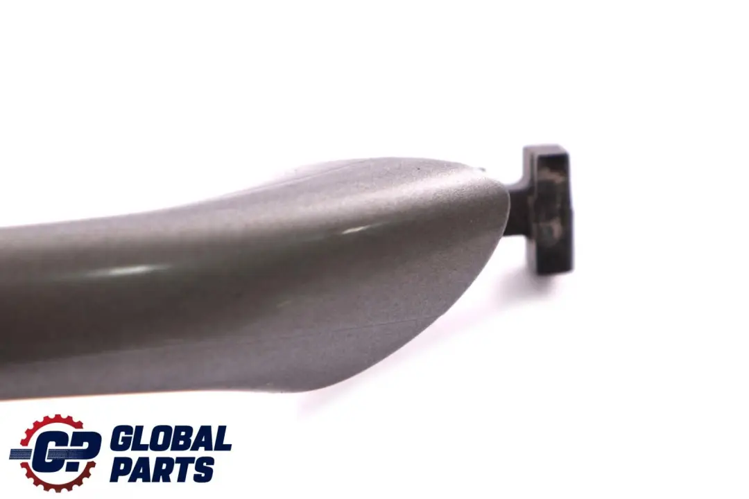 Tirador Puerta Mercedes W169 W245 Delantero Izquierdo Gris Montaña para con número de pieza A1697660501 Tirador Puerta Mercedes W169 W245 Delantero Izquierdo Gris Montaña - SKU A1697660501-MG1 - Número de pieza A1697660501