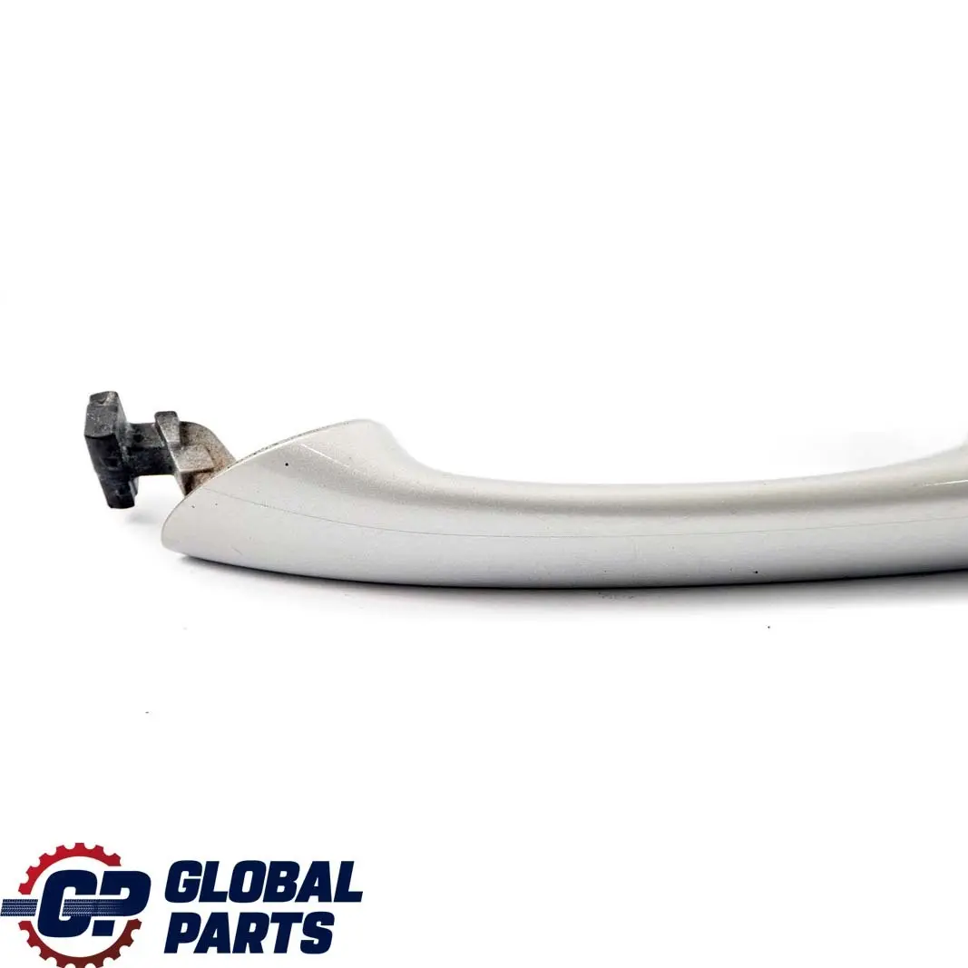 Classe W169 W245 Maniglia Porta posteriore sinistra Argento Polare 761 per Mercedes con numero di parte A1697660501 Mercedes Classe W169 W245 Maniglia Porta posteriore sinistra Argento Polare 761 - SKU A1697660501-PS - Numero di parte A1697660501