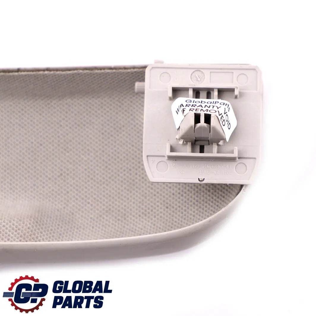 Schowek Na Okulary do Mercedes W245 o numerze A1698100041 Mercedes W245 Schowek Na Okulary - SKU A1698100041 - Numer Części A1698100041