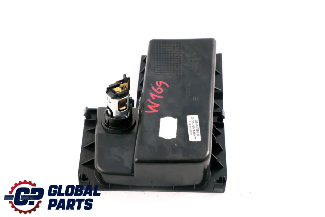 Clase B W169 W245 Interior Consola Central Toma Cenicero para Mercedes A con número de pieza A1698100279 Mercedes A Clase B W169 W245 Interior Consola Central Toma Cenicero - SKU A1698100279 - Número de pieza A1698100279