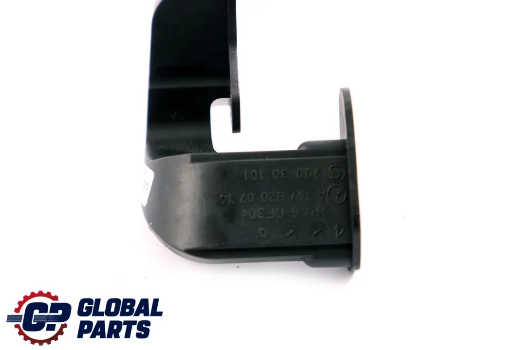 Benz a Class W169 Supporto Servomotore Sportello Carburante per Mercedes con numero di parte A1698200714 Mercedes Benz a Class W169 Supporto Servomotore Sportello Carburante - SKU A1698200714 - Numero di parte A1698200714