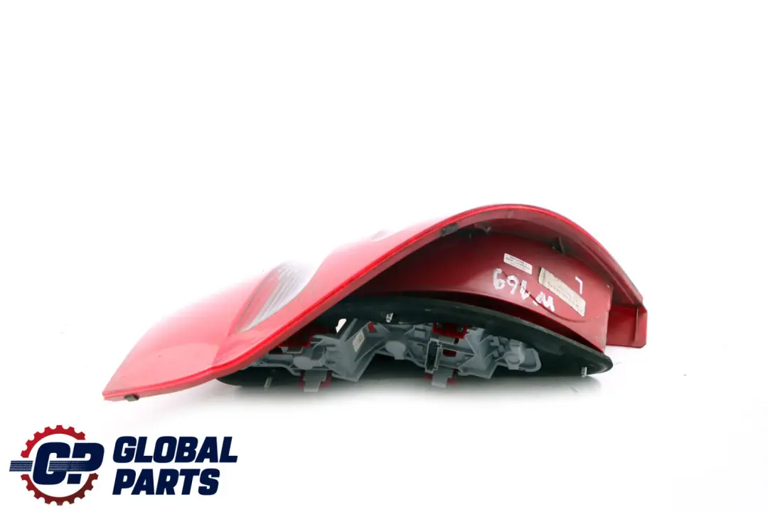Mercedes-Benz Clase A W169 Luz Trasera Izquierda Panel Lateral para con número de pieza A1698200964 Mercedes-Benz Clase A W169 Luz Trasera Izquierda Panel Lateral - SKU A1698200964 - Número de pieza A1698200964