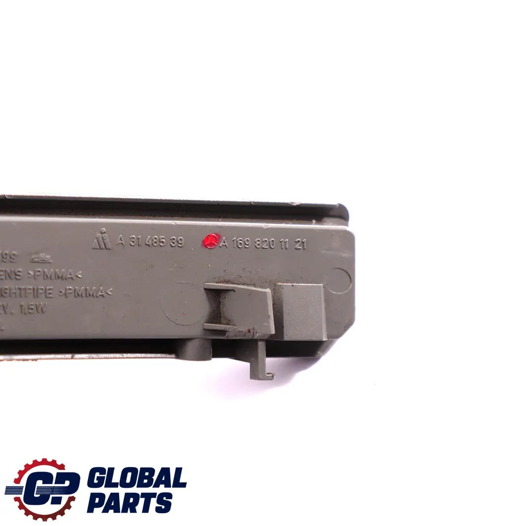  Mercedes-Benz W169 W245 Lampe témoin clignotant rétroviseur gauche - SKU A1698201121 - Numéro de pièce A1698201121