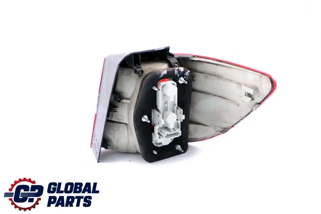 Mercedes W245 Luz Trasera Izquierda N/S Ahumada - SKU A1698202564 - Número de pieza A1698202564