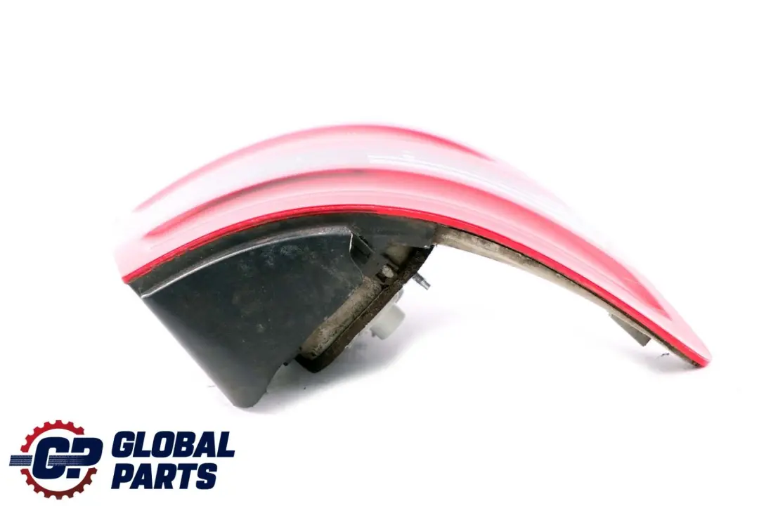 Luz Trasera Izquierda N/S Ahumada para Mercedes W245 con número de pieza A1698202564 Mercedes W245 Luz Trasera Izquierda N/S Ahumada - SKU A1698202564 - Número de pieza A1698202564