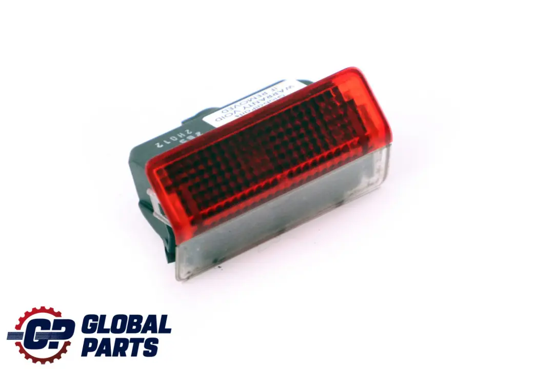 Koffer Raum Deckel Heck Klappe Reflektor Leuchte für Mercedes W169 W204 mit Teilenummer A1698202701 Mercedes W169 W204 Koffer Raum Deckel Heck Klappe Reflektor Leuchte - SKU A1698202701 - Teilenummer A1698202701