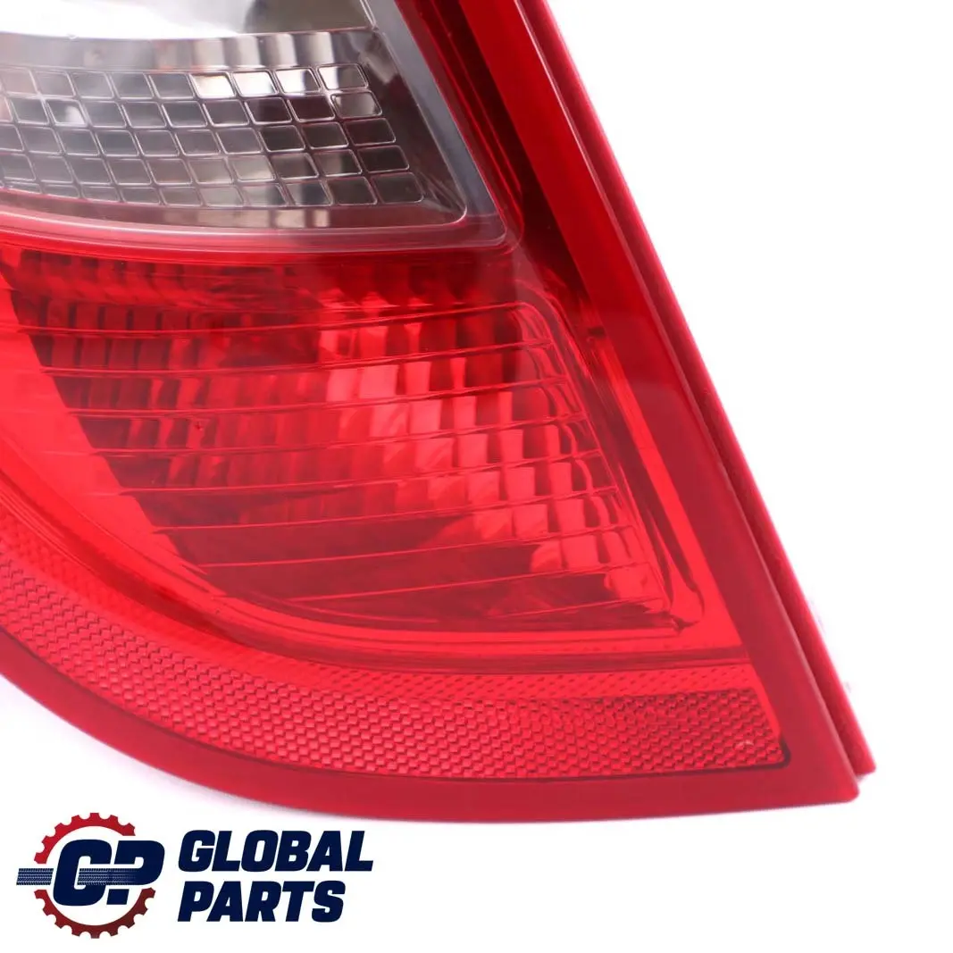 Fanalino coda posteriore sinistro Pannello laterale per Mercedes W169 con numero di parte A1698202764 Mercedes W169 Fanalino coda posteriore sinistro Pannello laterale - SKU A1698202764 - Numero di parte A1698202764