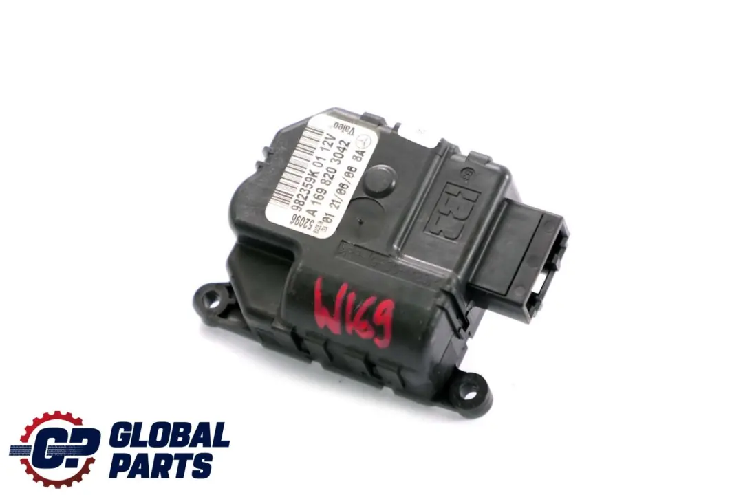 Mercedes-Benz Clase A B W169 W245 Calefaccion Flap Motor Actuador para con número de pieza A1698203042 Mercedes-Benz Clase A B W169 W245 Calefaccion Flap Motor Actuador - SKU A1698203042 - Número de pieza A1698203042