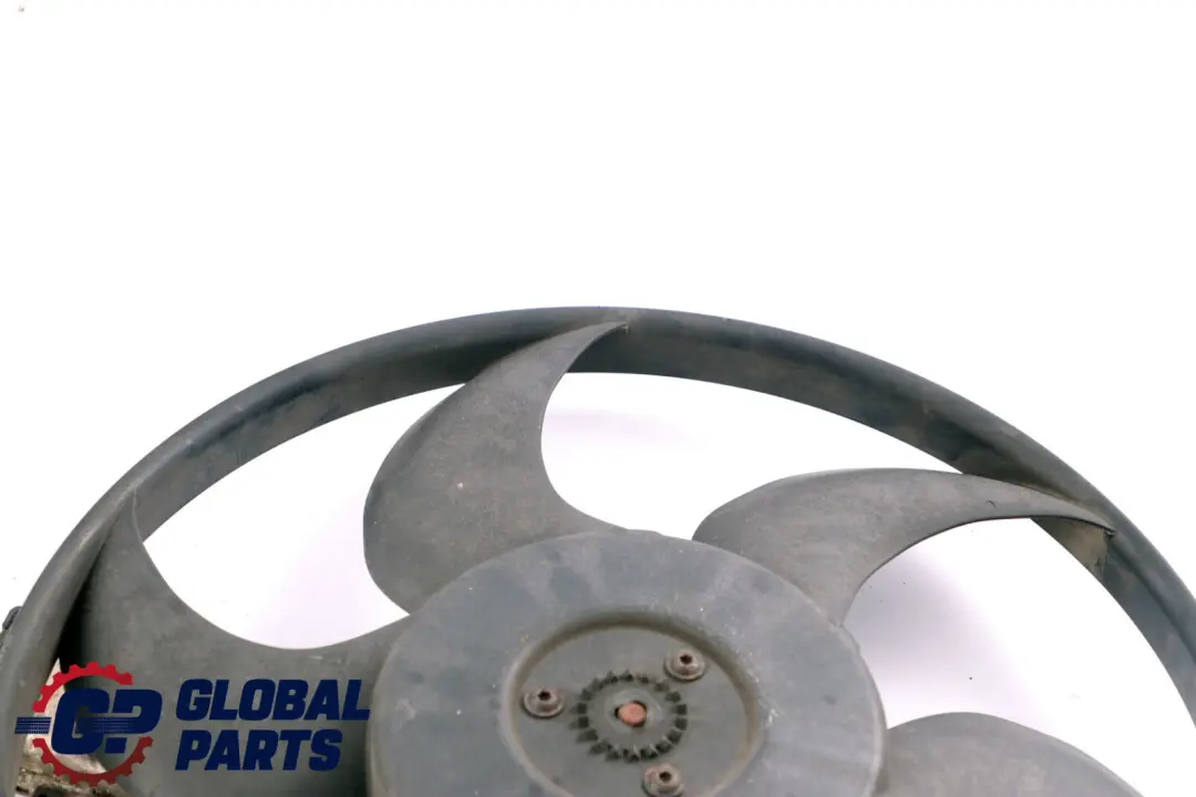 Mercedes-Benz W169 W245 Motor Refrigeración Radiador Ventilador para con número de pieza A1698203642 Mercedes-Benz W169 W245 Motor Refrigeración Radiador Ventilador - SKU A1698203642 - Número de pieza A1698203642