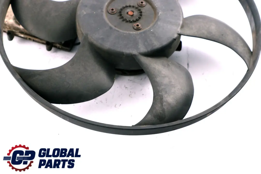 Mercedes-Benz W169 W245 Motor Refrigeración Radiador Ventilador para con número de pieza A1698203642 Mercedes-Benz W169 W245 Motor Refrigeración Radiador Ventilador - SKU A1698203642 - Número de pieza A1698203642