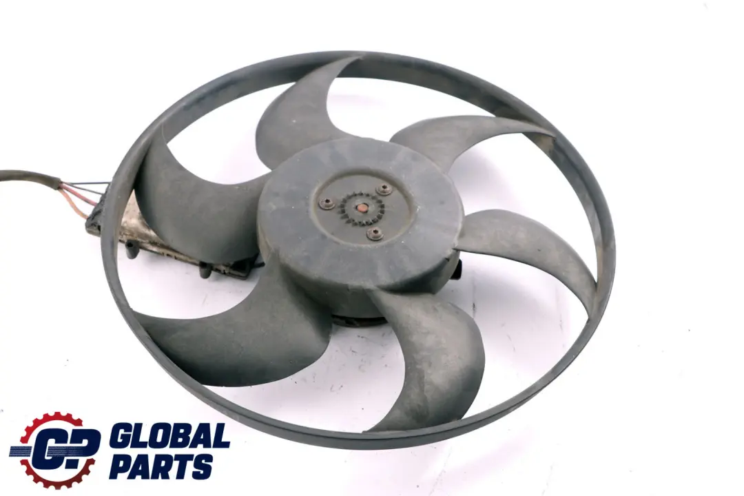 Mercedes-Benz W169 W245 Motor Refrigeración Radiador Ventilador para con número de pieza A1698203642 Mercedes-Benz W169 W245 Motor Refrigeración Radiador Ventilador - SKU A1698203642 - Número de pieza A1698203642