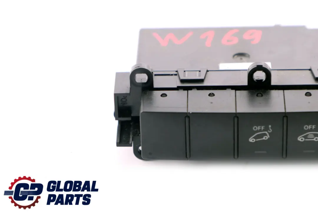 Panel Sterowania Przełącznik do MERCEDES W169 W245 o numerze A1698208410 MERCEDES W169 W245 Panel Sterowania Przełącznik - SKU A1698208410 - Numer Części A1698208410