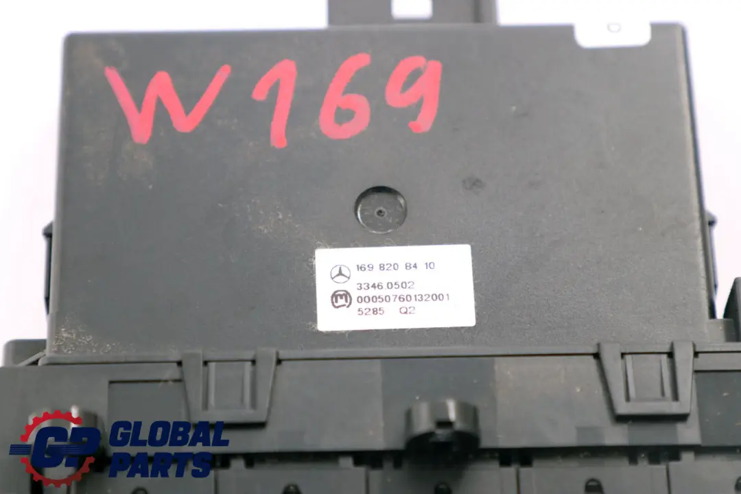 Interruptor De Control De Alarma Modo Remolque para Mercedes B W169 W245 con número de pieza A1698208410 Mercedes B W169 W245 Interruptor De Control De Alarma Modo Remolque - SKU A1698208410 - Número de pieza A1698208410