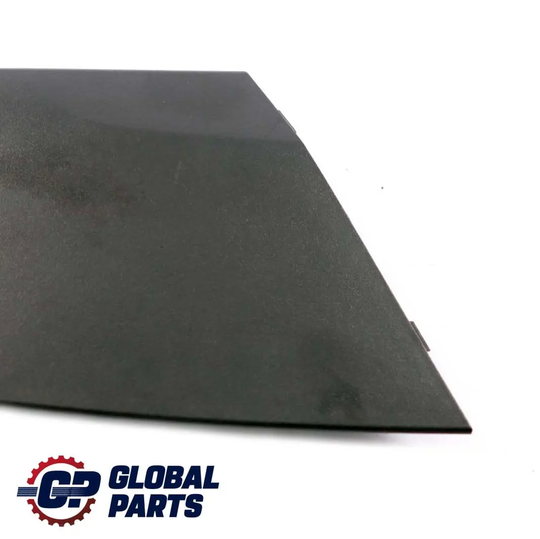 Couvercle de drainage d'eau avant droit noir pour Mercedes W169 à propos du numéro de pièce A1698300075 Mercedes W169 Couvercle de drainage d'eau avant droit noir - SKU A1698300075 - Numéro de pièce A1698300075