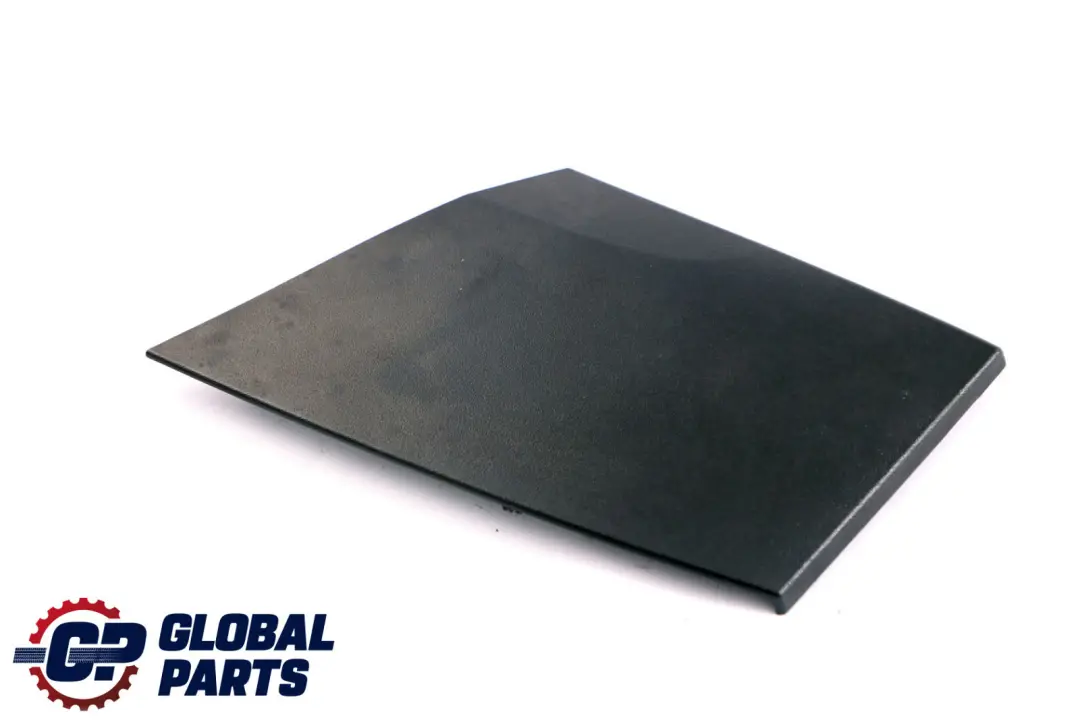 Mercedes W169 Couvercle de drainage d'eau avant gauche Noir - SKU A1698300175 - Numéro de pièce A1698300175