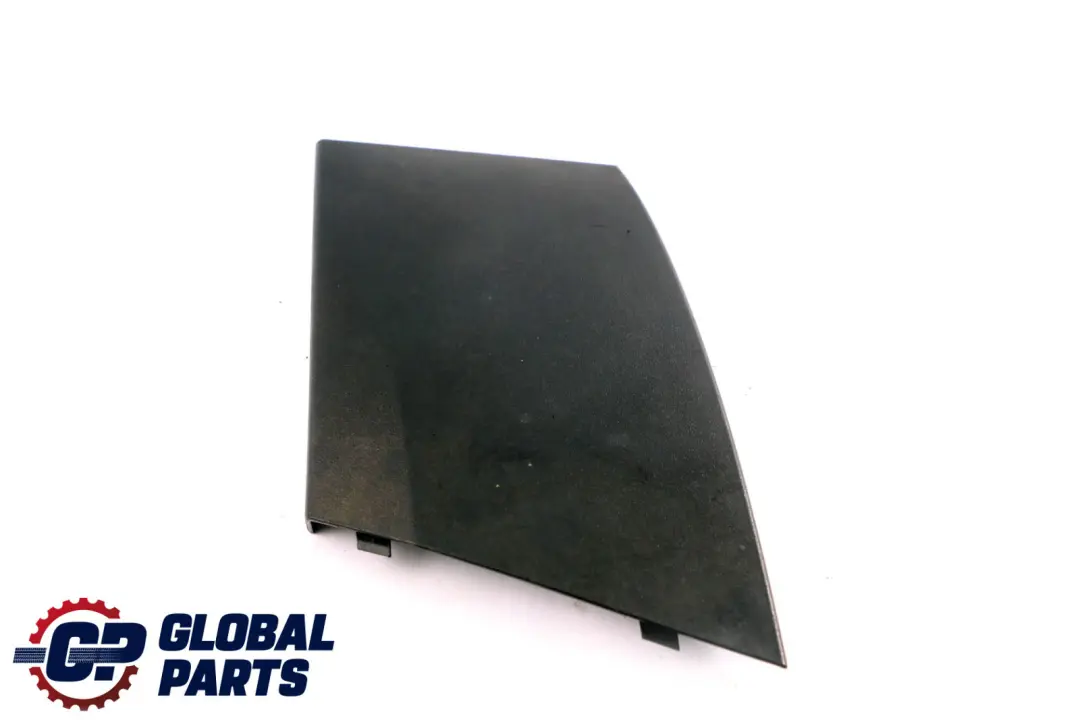 Mercedes W169 Couvercle de drainage d'eau avant gauche Noir - SKU A1698300175 - Numéro de pièce A1698300175
