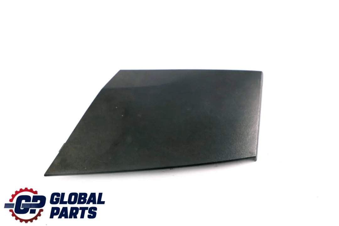 Couvercle De Vidange D'Eau Avant Gauche Noir pour Mercedes W169 à propos du numéro de pièce A1698300175 Mercedes W169 Couvercle De Vidange D'Eau Avant Gauche Noir - SKU A1698300175 - Numéro de pièce A1698300175