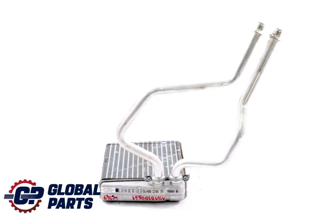 Mercedes-Benz Clase A B W169 W245 Calentador Radiador Matriz para con número de pieza A1698300661 Mercedes-Benz Clase A B W169 W245 Calentador Radiador Matriz - SKU A1698300661 - Número de pieza A1698300661