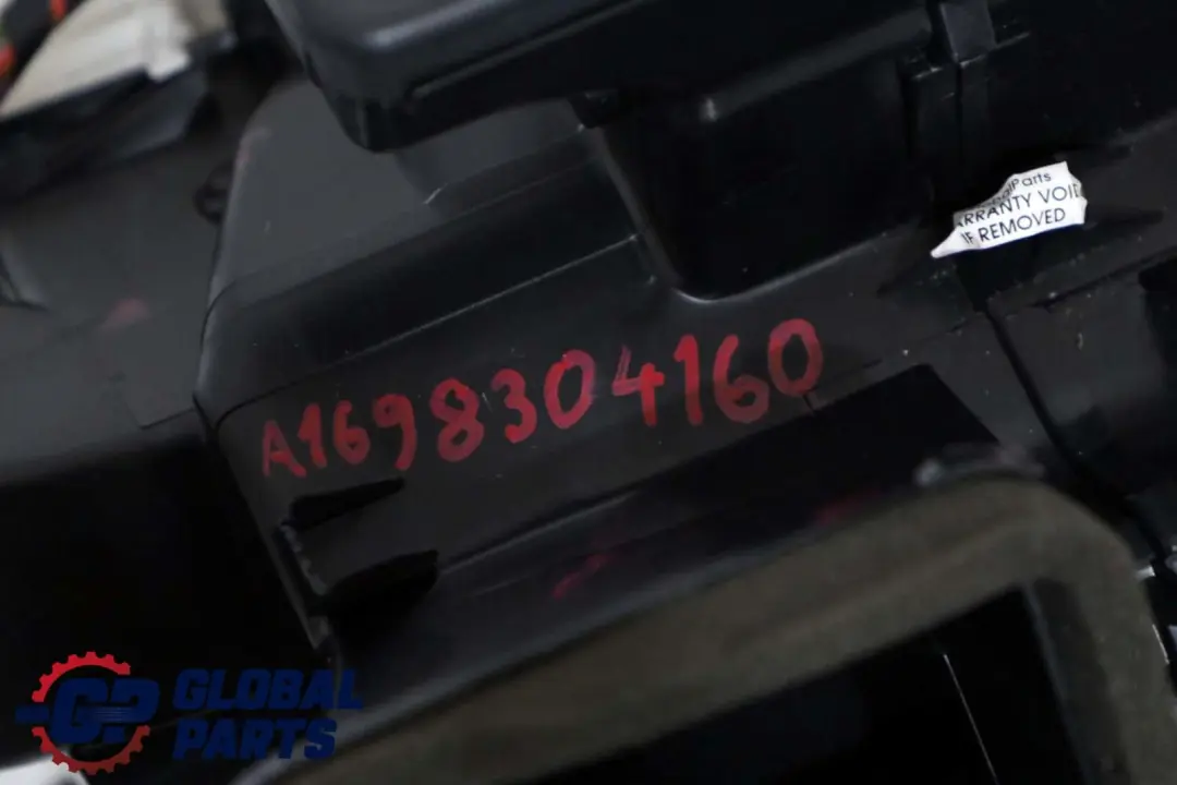 Aire Acondicionado Calentador Matriz Unidad Caja Diesel para Mercedes A B W169 W245 con número de pieza A1698304160 Mercedes A B W169 W245 Aire Acondicionado Calentador Matriz Unidad Caja Diesel - SKU A1698304160 - Número de pieza A1698304160