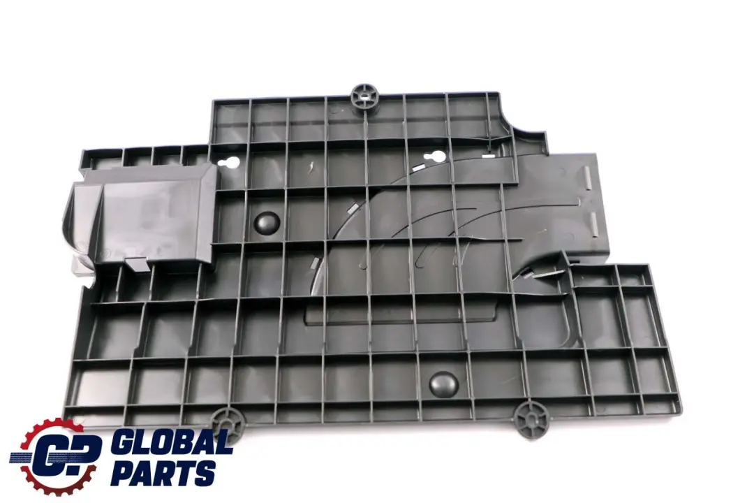 Conducto De Aire Delantero Derecho Tapa para Mercedes B W169 W245 con número de pieza A1698310245 Mercedes B W169 W245 Conducto De Aire Delantero Derecho Tapa - SKU A1698310245 - Número de pieza A1698310245